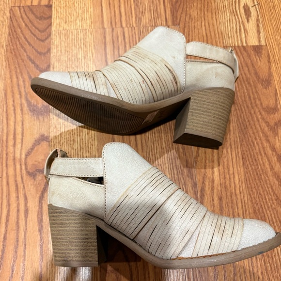 Qupid Buckle Booties - Picture 2 of 4